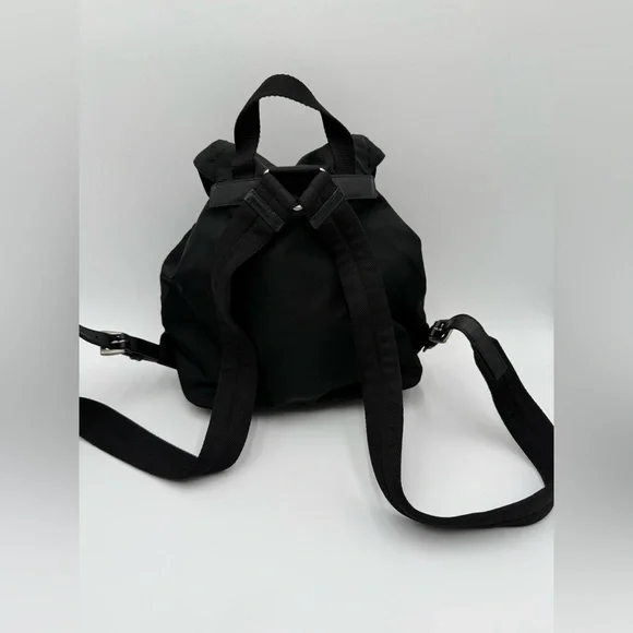 🌹♥️PRADA NYLON NERO BACKPACK♥️🌹 - Picture 4 of 14